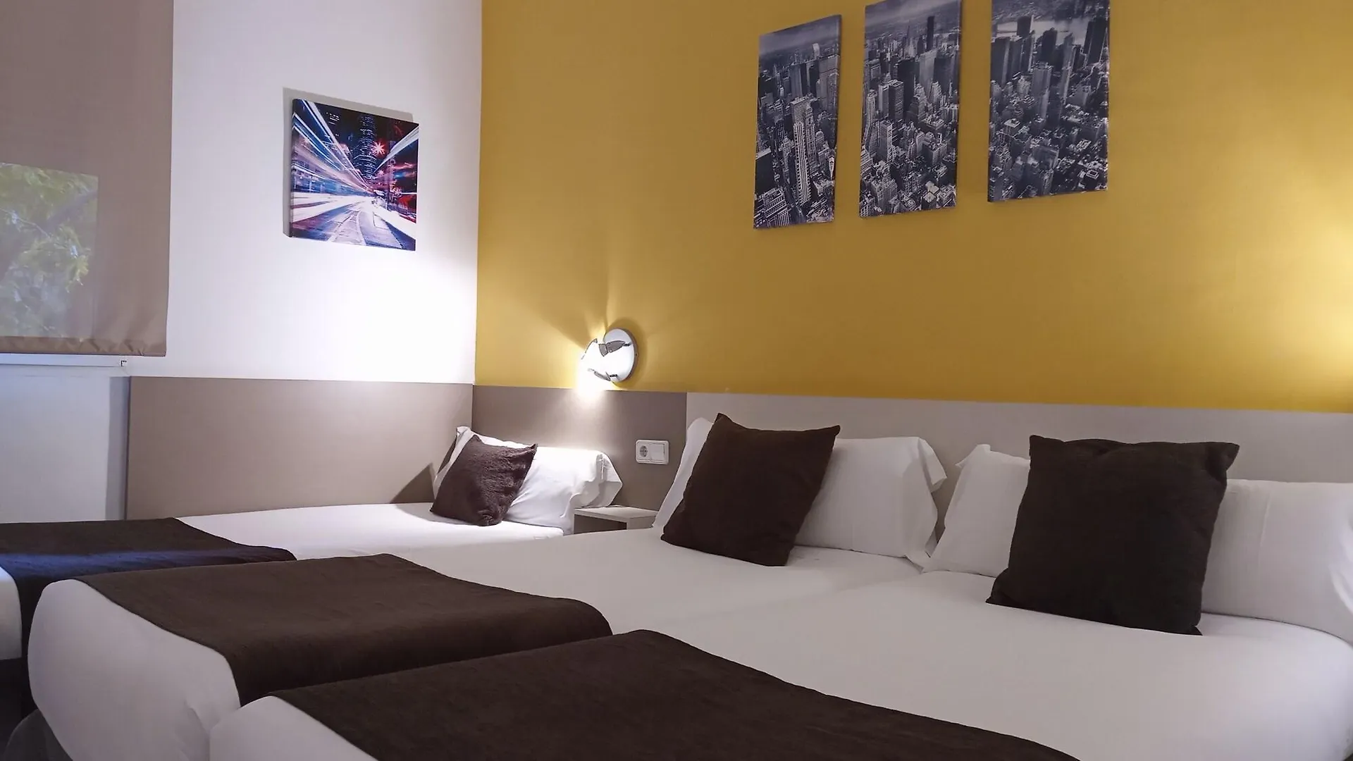 ברצלונה Hotel Travessera