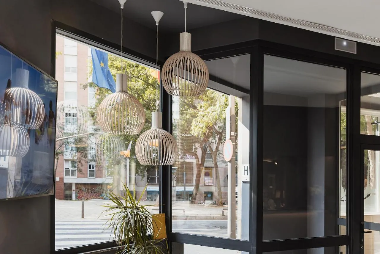 **  Hotel Travessera Barcelona España